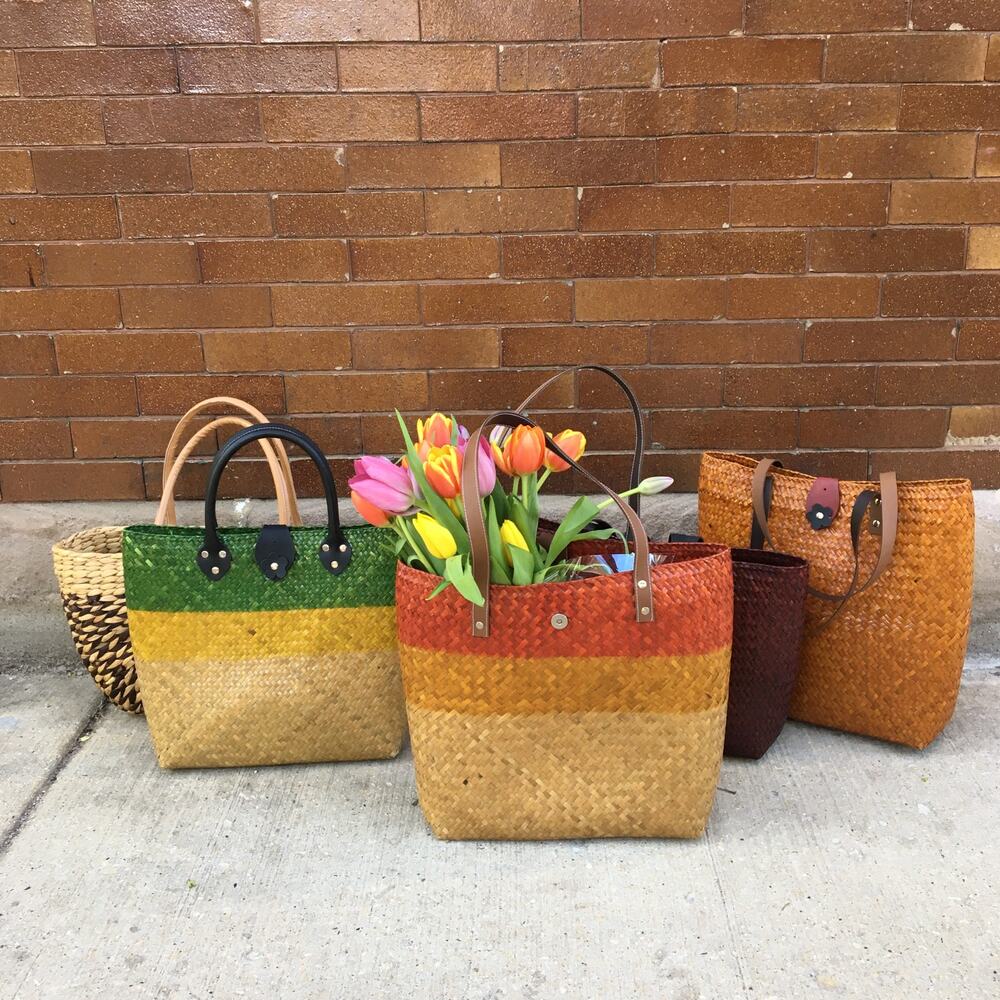 Straw hand woven jute market tote bag made in Thailand leather strap - Picture 4 of 4